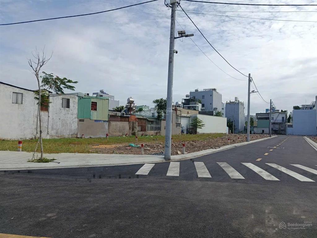 Cần bán gấp lô góc 2 mặt tiền hẻm 154 đường vườn lài giá 7,4 tỷ diện tích 4,5 x 17,3m
