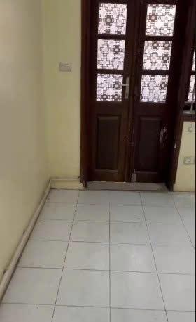 Cho thuê phòng trọ 30m2 sạch đẹp có đh, nl, ko chung chủ, giờ giấc tự do ngõ thái thịnh 1