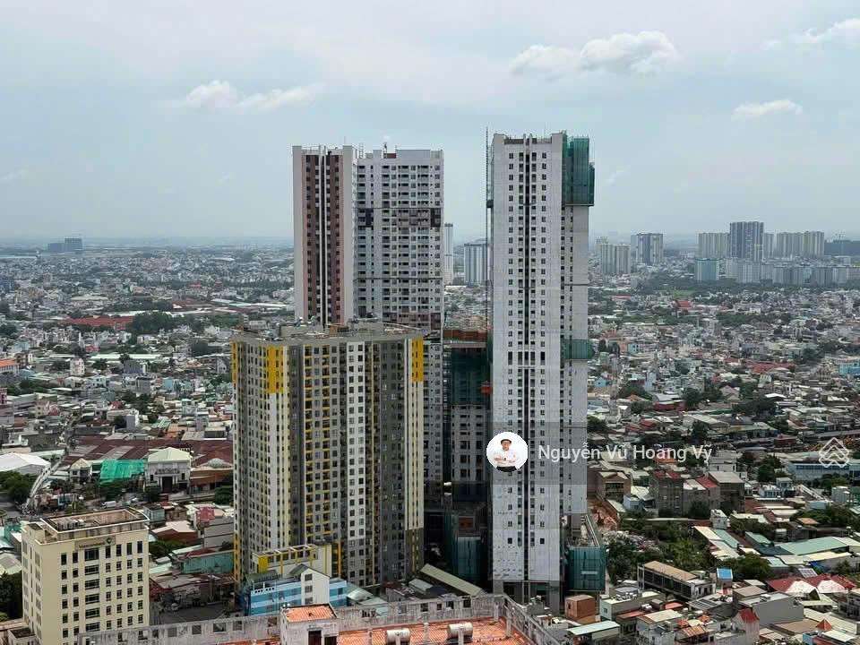 Bán căn hộ 2pn picity sky park 60m2 tặng 5 năm phí quản lý.