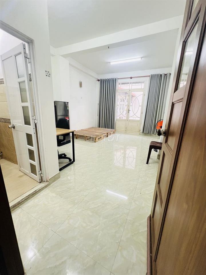 Phòng đang trống cần cho thuê gấp tại Bình Thạnh