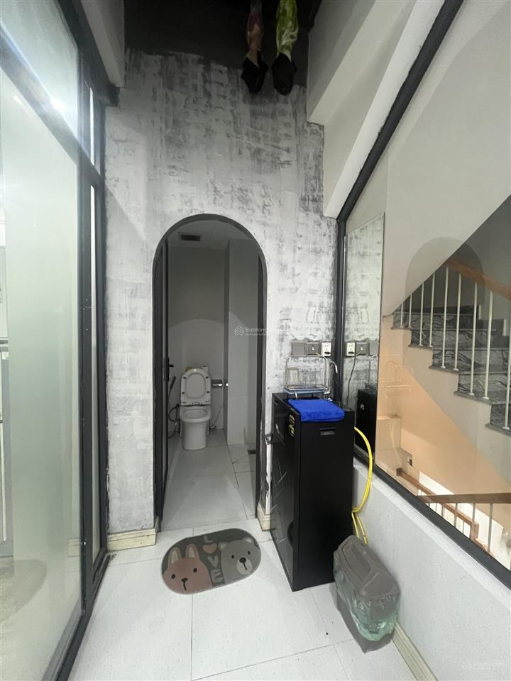 Chính chủ cho thuê tầng 2 nhà liền kề văn phú  văn phòng 45m2 đẹp, đủ tiện nghi  giá chỉ 5.5 tr