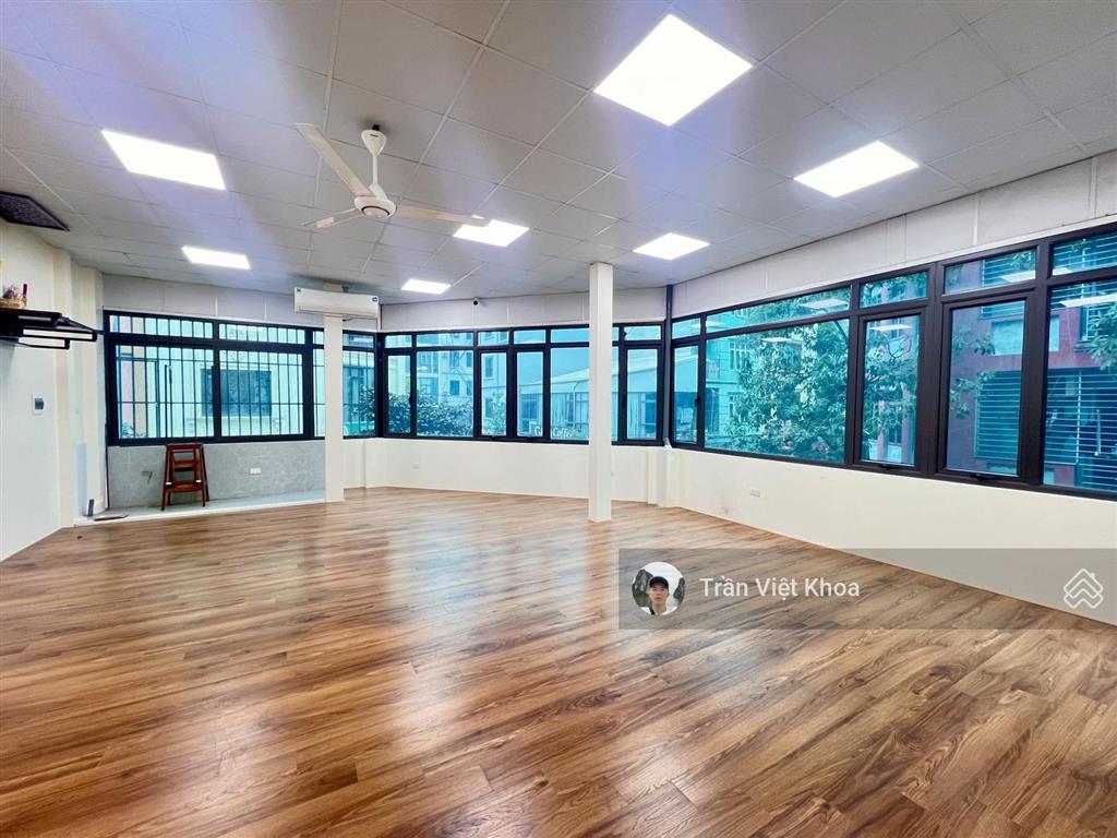 Cho thuê 2 tầng văn phòng kđt văn phú  lô góc 3 thoáng  ô tô đỗ ngày đêm giá 16 triệu