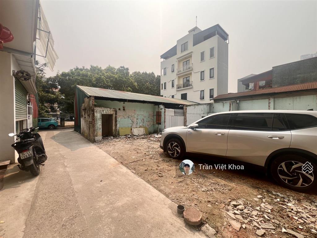 Bán mảnh đất sót lại cạnh cấp 2 vạn phúc  ô tô dừng đỗ ngủ trong nhà 52m mặt tiền ~4.5m giá 11 tỷ