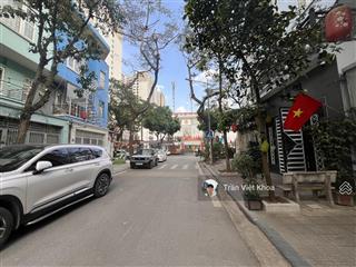 20 tỷ chốt nhanh liền kề văn phú 77m x 5tầng  vỉa hè ô tô tránh  kinh doanh cực đỉnh