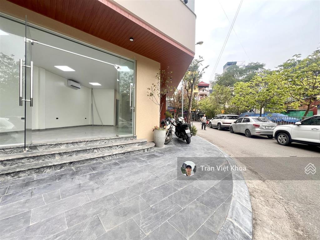 Cho thuê sàn tầng 1 liền kề lô góc 3 mặt thoáng  mặt tiền 15m  ô tô đỗ cửa 24/7 chỉ 7 triệu