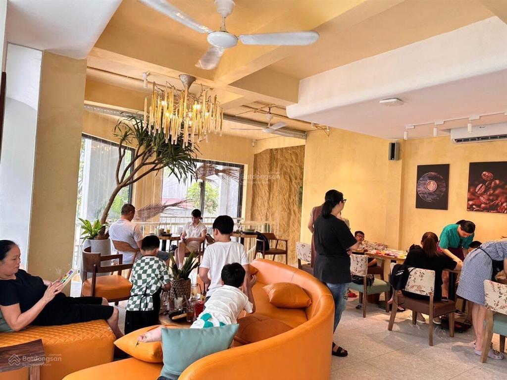 Tôi cần cho thuê sàn văn phòng 120m2 tại kđt văn phú, hà đông  giá 14 triệu/tháng