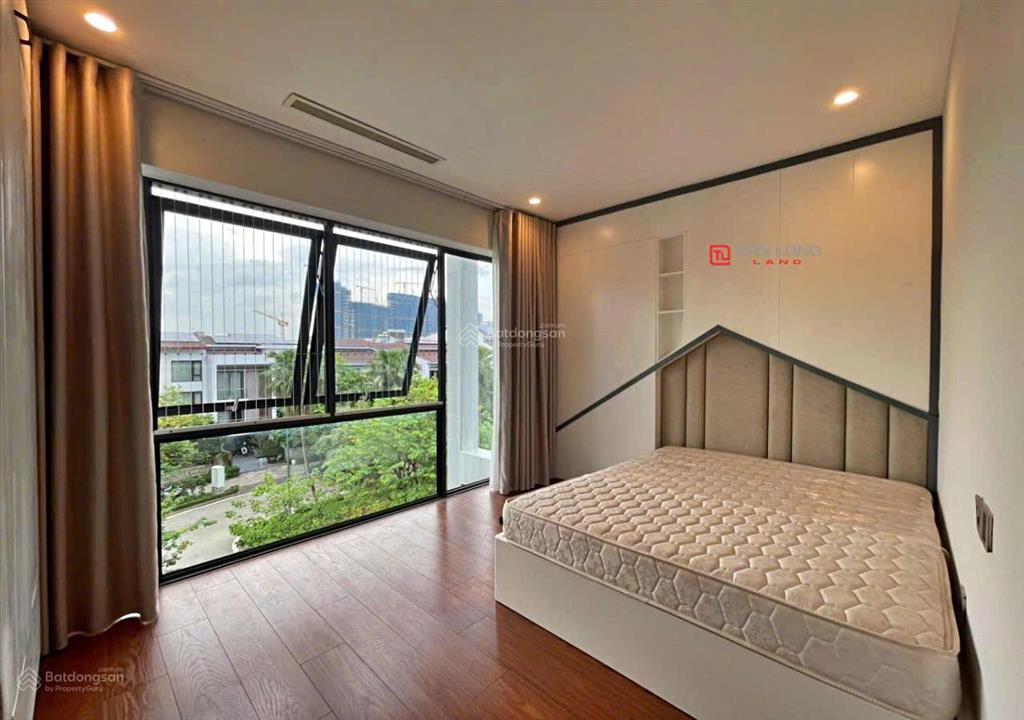 Cho thuê biệt thự siêu vip khu q ciputra central park 700m2, full nội thất hiện đại view sân golf
