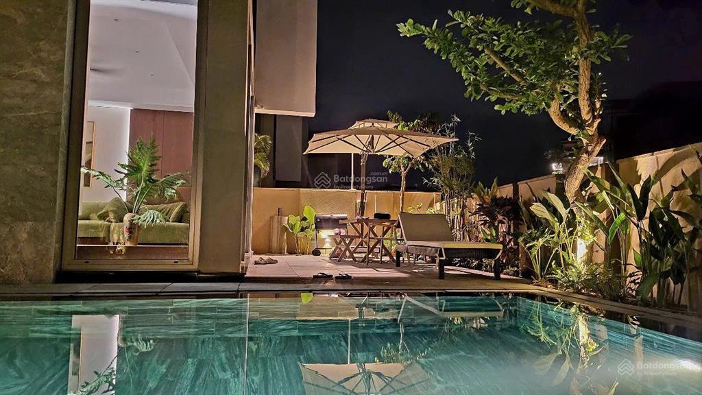 Chính chủ bán biệt thụ full nội thất 5 phòng ngủ hồ bơi sân vườn rộng đang cho thuê 80 triệu/tháng