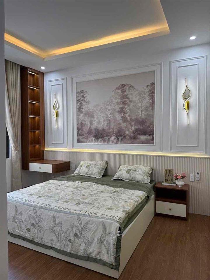 BÁN NHÀ 3 MÊ VIPS THIÊT KÊ TÂN CỔ ĐIỂN MỚI TING 4 PN