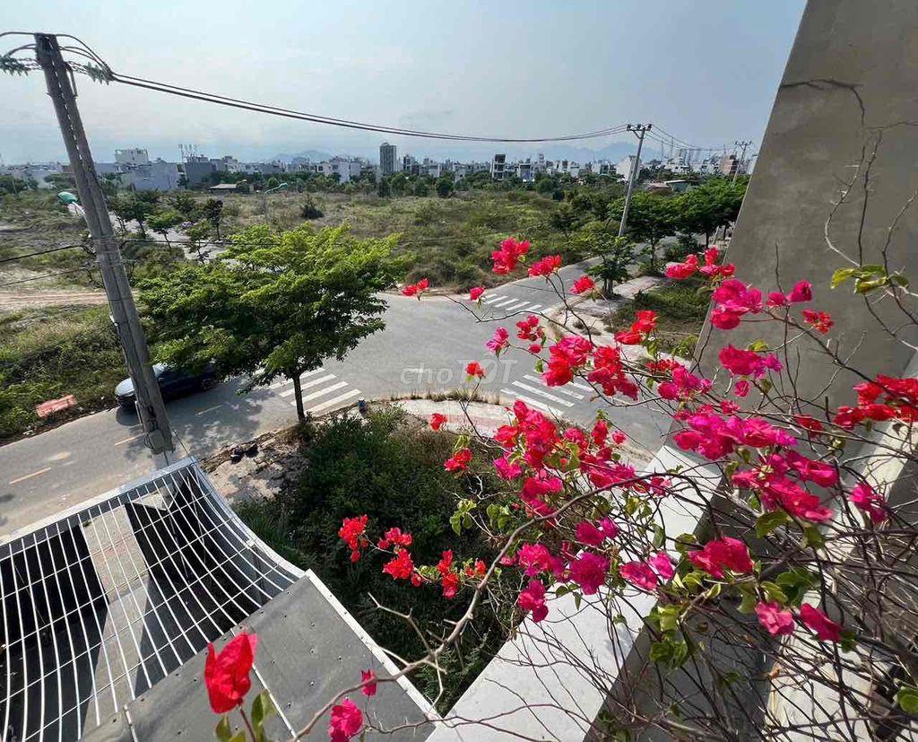 NHÀ MẶT TIỀN SIÊU Đẹp /3PN FULL NỘI THẤT
