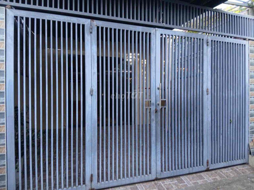 BÁN ĐẤT 108M2 , TẶNG NHÀ C4 siêu rẻ