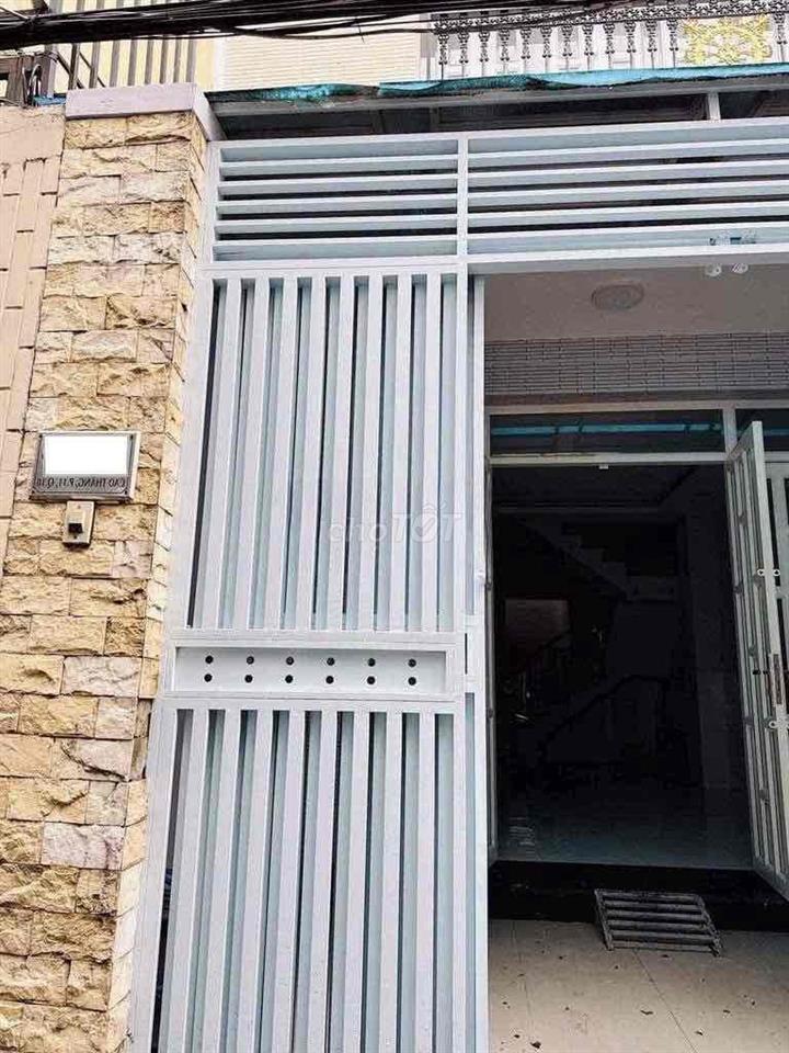 NHÀ RỘNG MỚI, 4,5x 12m, 1 TRỆT 2 LẦU SÂN THƯỢNG 3P. NGỦ OK