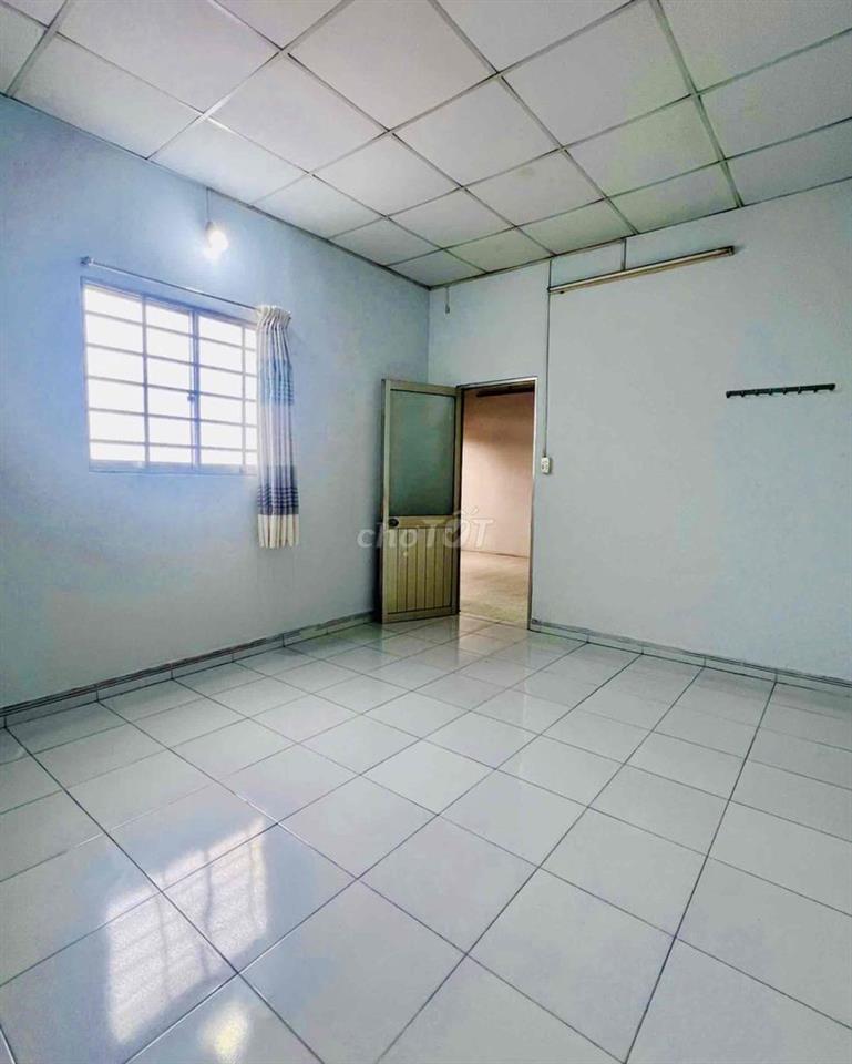 NHÀ RỘNG GIÁ BÌNH DÂN, 38m2, 1 TRỆT 1 LẦU ở gd 4-5ng Ok