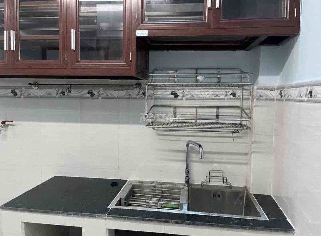NHÀ XINH, giá bình dân - Hàng Xanh, 1 Trệt, 1 Lầu 1 Lửng, Sân thượng