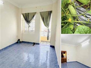 NHÀ XINH, giá bình dân - Hàng Xanh, 1 Trệt, 1 Lầu 1 Lửng, Sân thượng