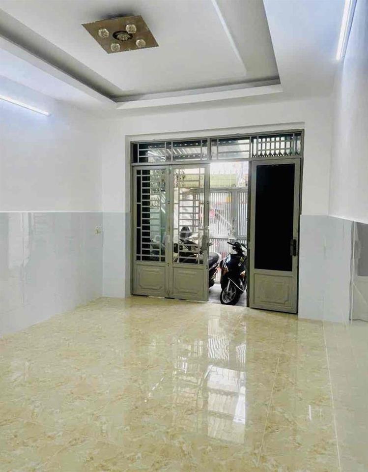 NHÀ RỘNG, H. XE BÁN TẢI, 4x 14m, 2M. LẠNH TỦ LẠNH… ở và Làm việc OK