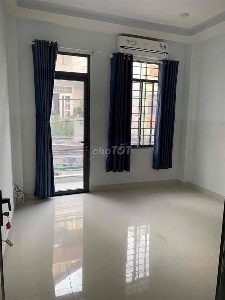 NHÀ MỚI XINH, GẦN THỊ NGHÈ Q1, Q1. 1 TRỆT 1 LẦU 2P. NGỦ 2M. Lạnh OK