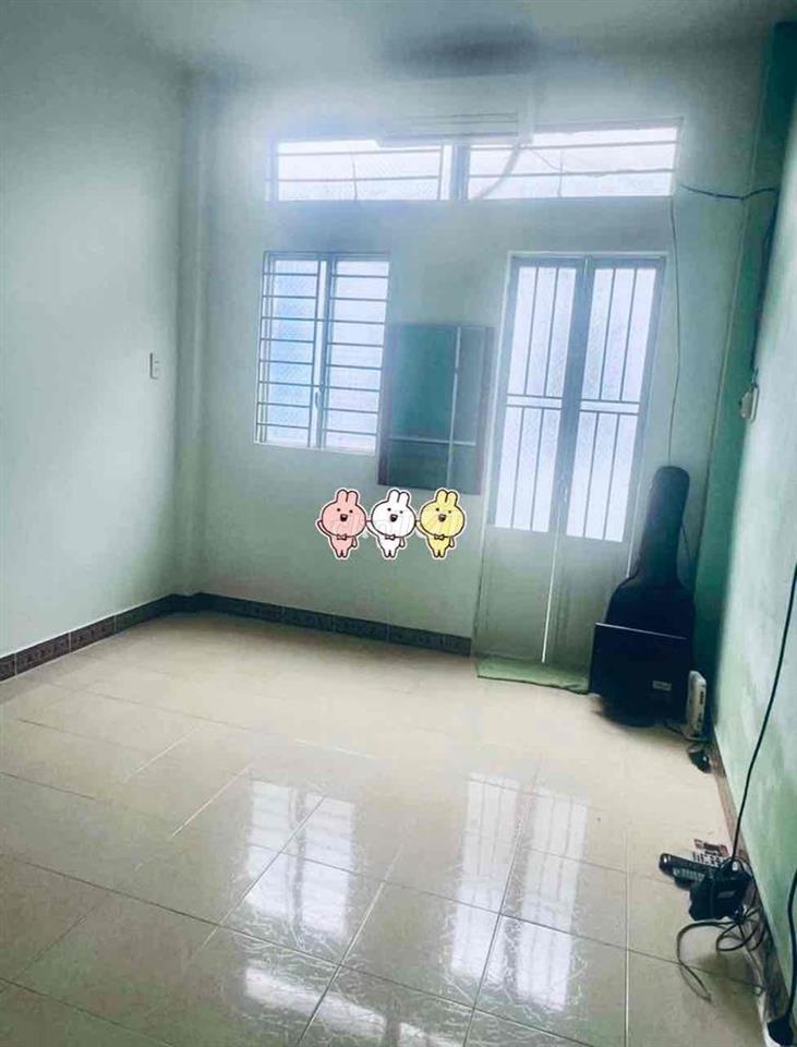 NHÀ XINH, YÊN TĨNH, SÂN XE, 1 TRỆT 1 LẦU, 2P. NGỦ ở và đi làm OK