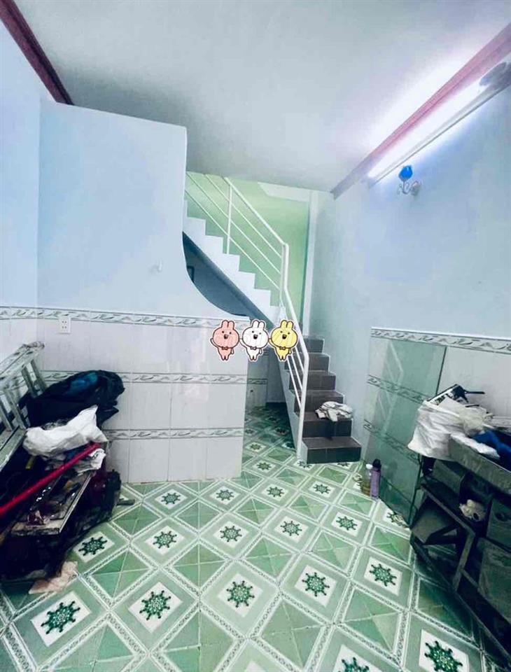 NHÀ XINH, YÊN TĨNH, SÂN XE, 1 TRỆT 1 LẦU, 2P. NGỦ ở và đi làm OK