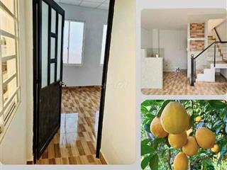 NHÀ MỚI XINH, 1 TRỆT 1 LẦU, SÂN ĐỂ XE, ở tiện Vc Son, 2 chị em OK