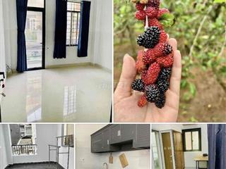 NHÀ ĐẸP XINH, 1 TRỆT 1 LẦU + 1 LỬNG SÂN THƯỢNG ở và đi làm OK