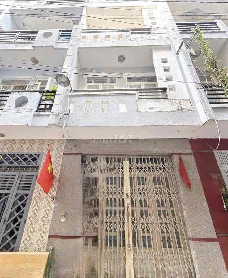 NHÀĐẸP Q3, 1TRỆT 2TẦNG SÂN THƯỢNG, 4P. NGỦ Ở VÀ ĐI LÀM OK 🫰🫰