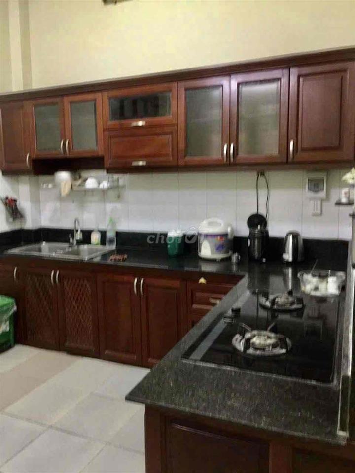 NHÀ RỘNG MỚI 4x 20m, XE HƠI ĐẬU, 2 LẦU SÂN THƯỢNG, 4P. NGỦ ở gd Cty