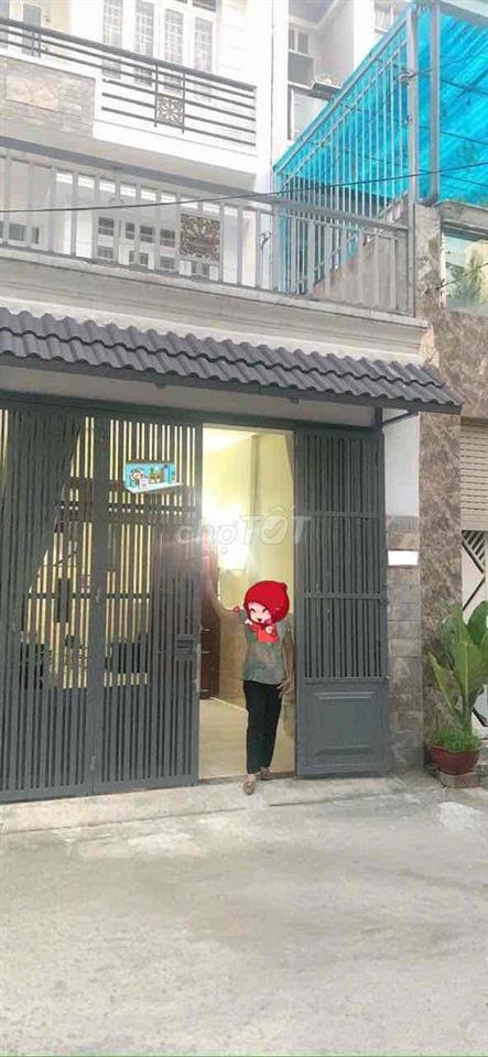 NHÀ RỘNG MỚI 4x 20m, XE HƠI ĐẬU, 2 LẦU SÂN THƯỢNG, 4P. NGỦ ở gd Cty