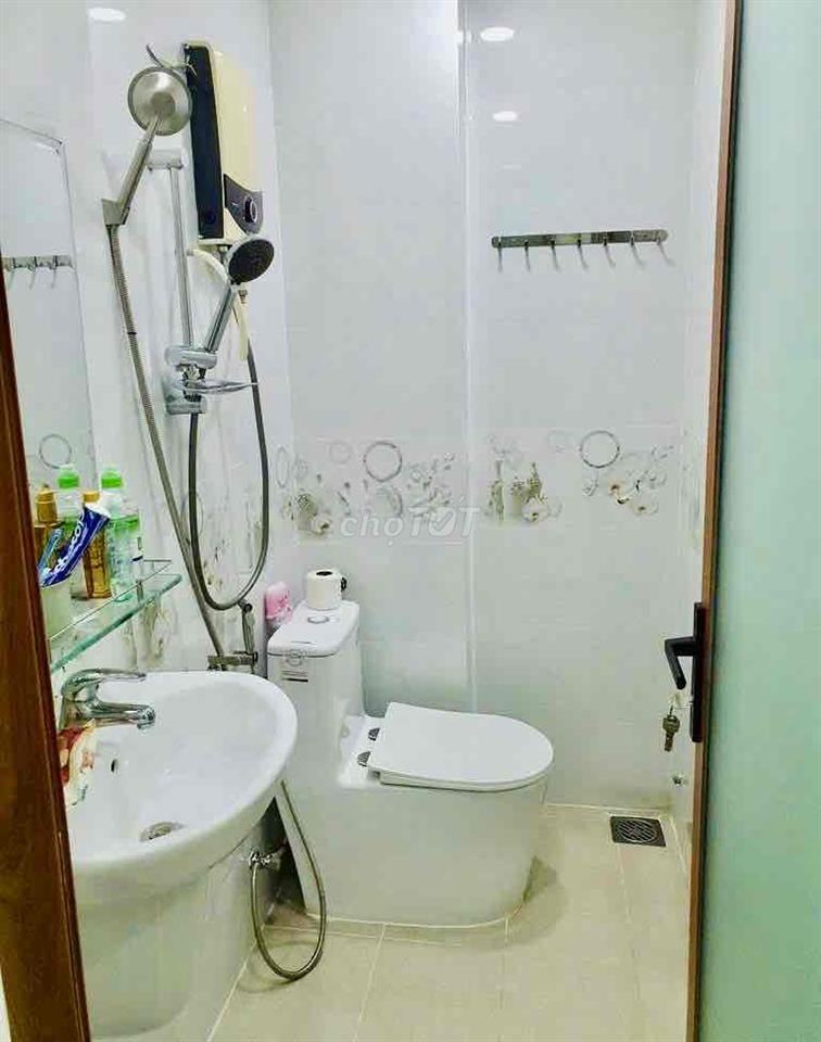 NHÀ MỚI Q3, FULL N. THẤT, 1 TRỆT, 1 LỬNG, 2 LẦU ở gd OK