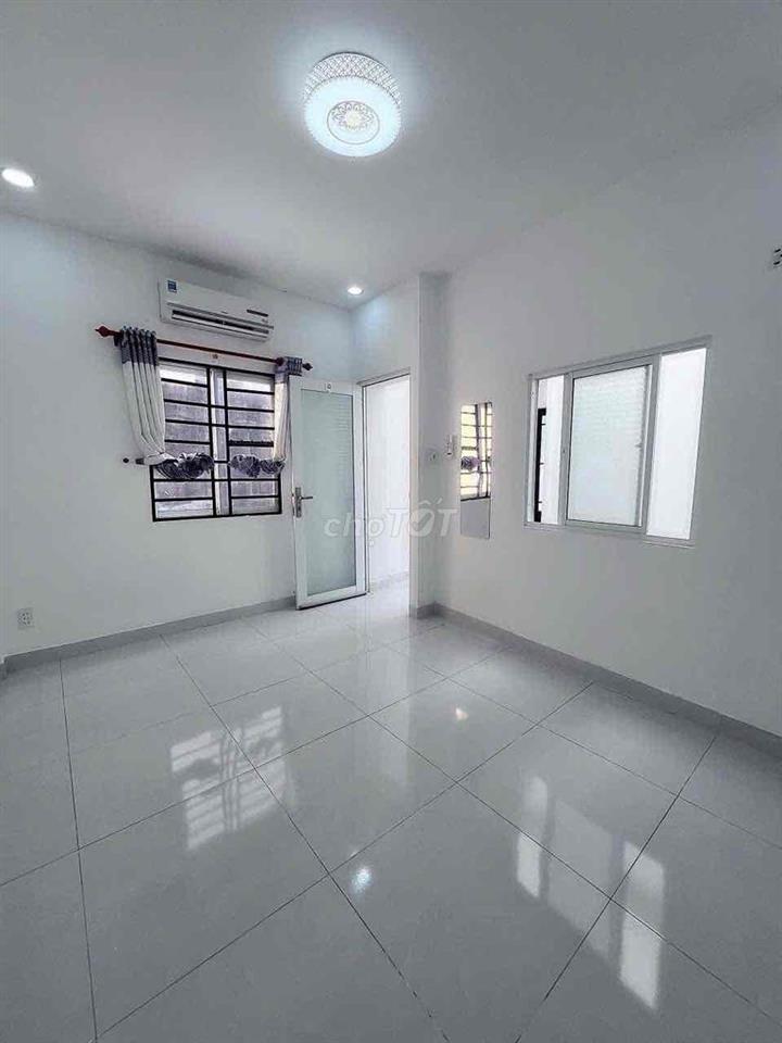 NHÀ RỘNG ĐẸP XINH, 48m2, HẺM TO THOÁNG, 1 TRỆT 1 LẦU SÂN THG CHILL🍃🍃