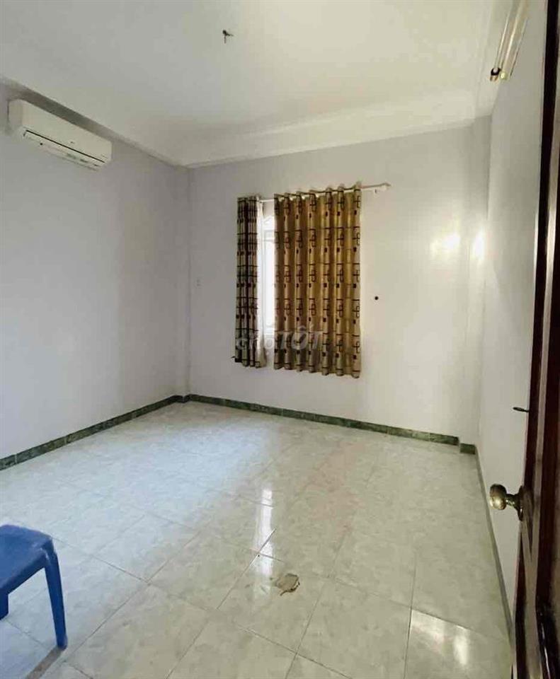 NHÀ XINH Q10, 36m2, 1 TRỆT 1 LẦU, 2P. NGỦ SÂN ĐỂ XE ở và đi làm Ok