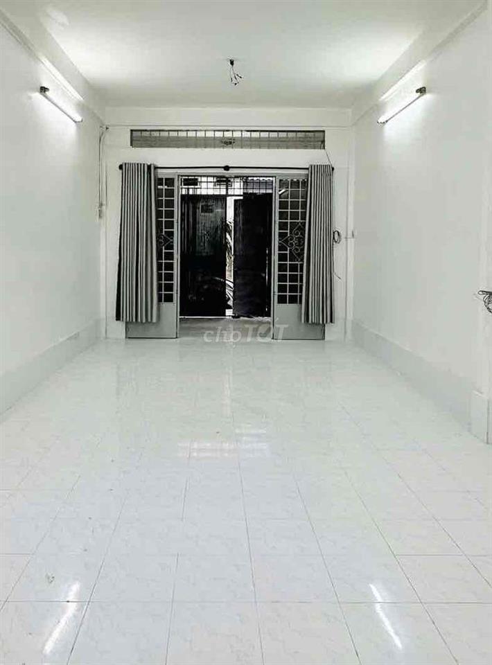 NHÀ MỚI RỘNG gần Hàng Xanh 4x 15m, 1 TRỆT 1 LẦU LỬNG
