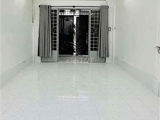 NHÀ MỚI RỘNG gần Hàng Xanh 4x 15m, 1 TRỆT 1 LẦU LỬNG