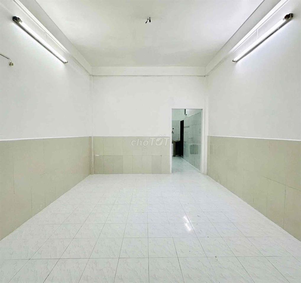 NHÀ MỚI RỘNG gần Hàng Xanh 4x 15m, 1 TRỆT 1 LẦU LỬNG