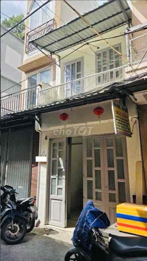 NHÀ ĐẸP XINH, VỊ TRÍ ĐẸP KD ONLINE Q1, 1 TRỆT 1 LẦU ở nhỏ gọn Kd OK