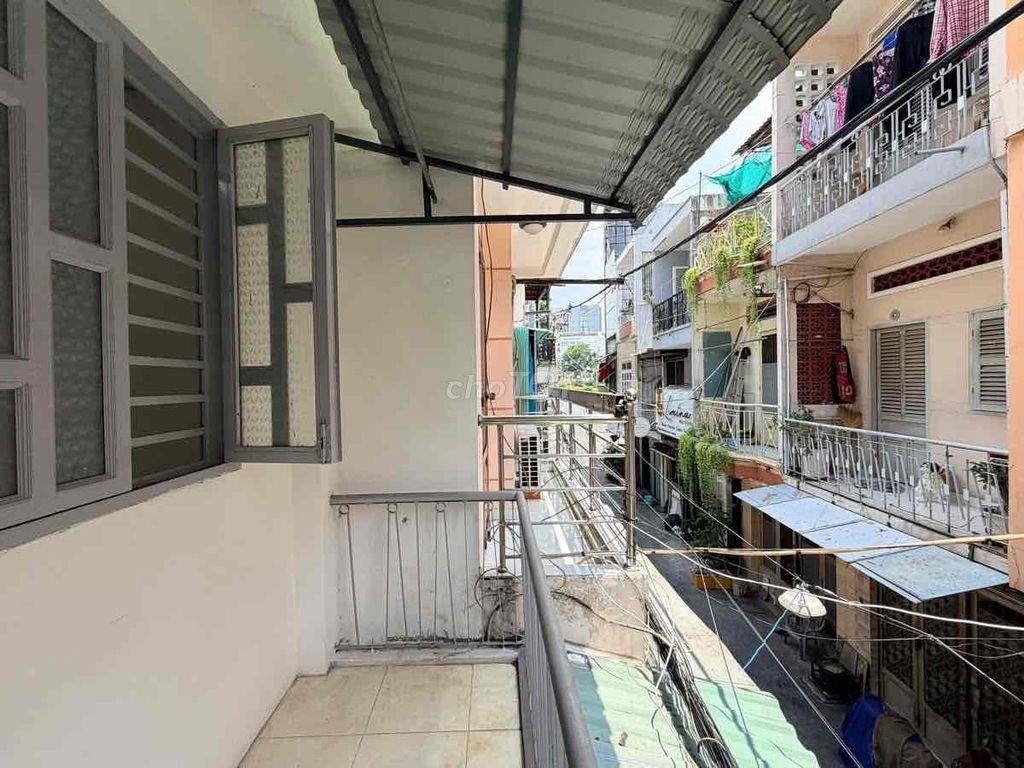 NHÀ ĐẸP XINH, VỊ TRÍ ĐẸP KD ONLINE Q1, 1 TRỆT 1 LẦU ở nhỏ gọn Kd OK