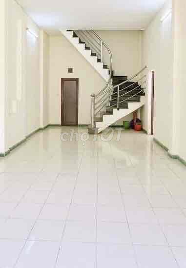NHÀ XINH, Gần Q1 & chợ Ngô Tất Tố, 1 TRỆT 1 LẦU, 2P. NGỦ 2WC OK