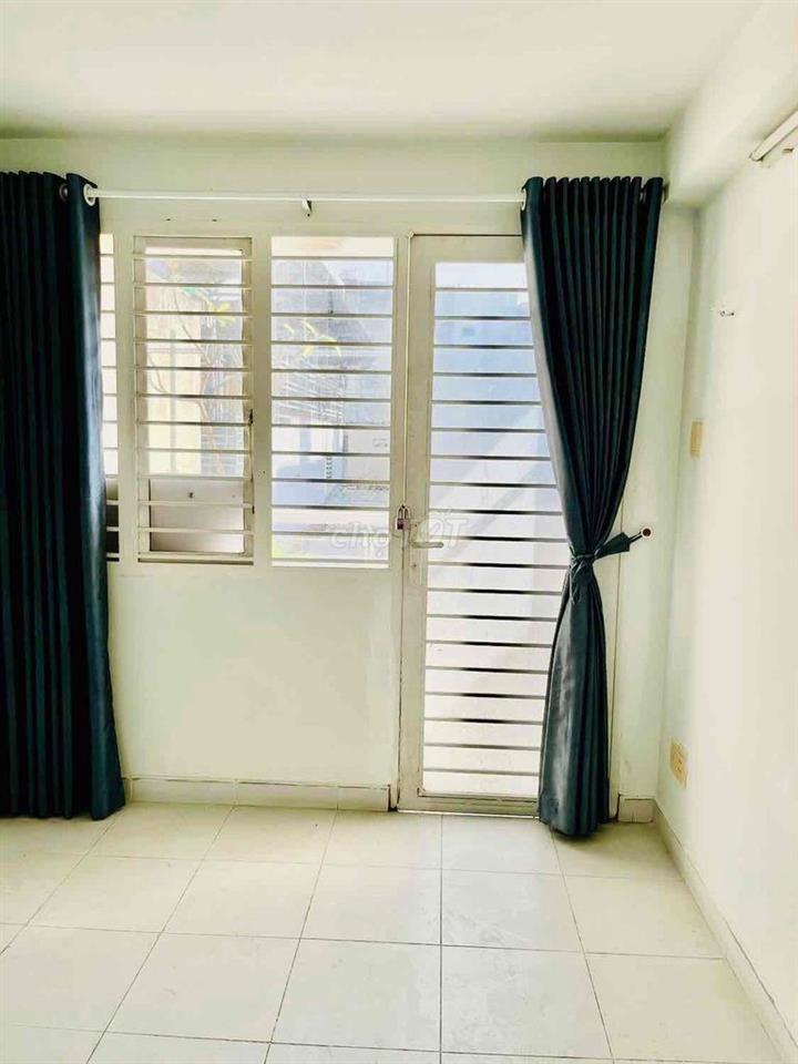 NHÀ XINH, Gần Q1 & chợ Ngô Tất Tố, 1 TRỆT 1 LẦU, 2P. NGỦ 2WC OK