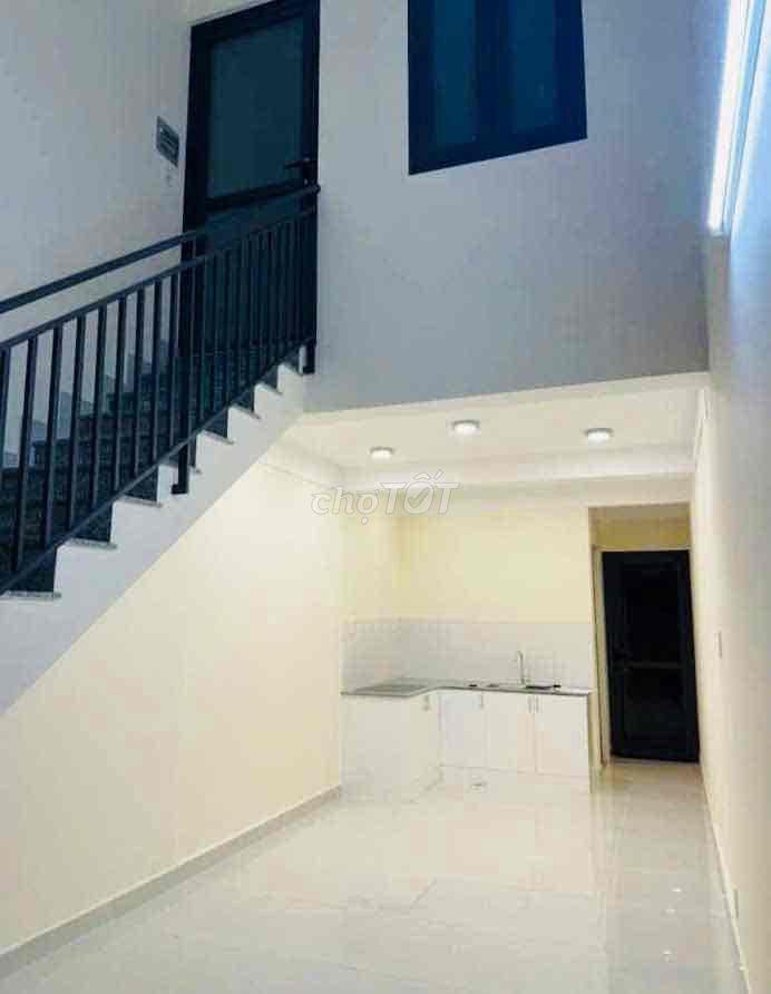 NHÀMỚI ĐẸP, thoáng sáng, 1TRỆT 1 LỬNG, P.NGỦ SẮN M.LẠNH, 2WC, SÂN XE