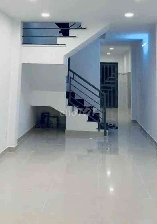 NHÀ MỚI ĐẸP, Giá Bình Dân, 1 TRỆT 1 LẦU, N. THẤT MÁY LẠNH, Máy NN Ok