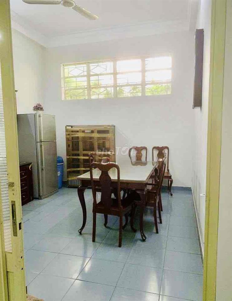 NHÀ PHÚ NHUẬN, 1 TRỆT 2L SÂN THƯỢNG 4P. NGỦ Ở VÀ ĐI LÀM Ok 🫰