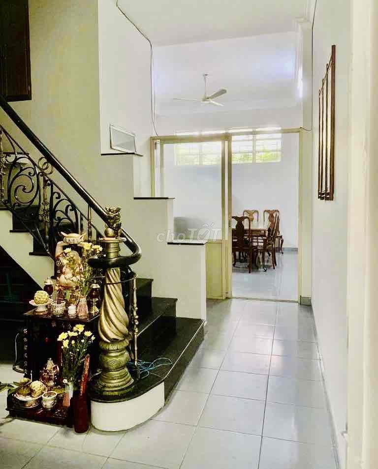 NHÀ PHÚ NHUẬN, 1 TRỆT 2L SÂN THƯỢNG 4P. NGỦ Ở VÀ ĐI LÀM Ok 🫰
