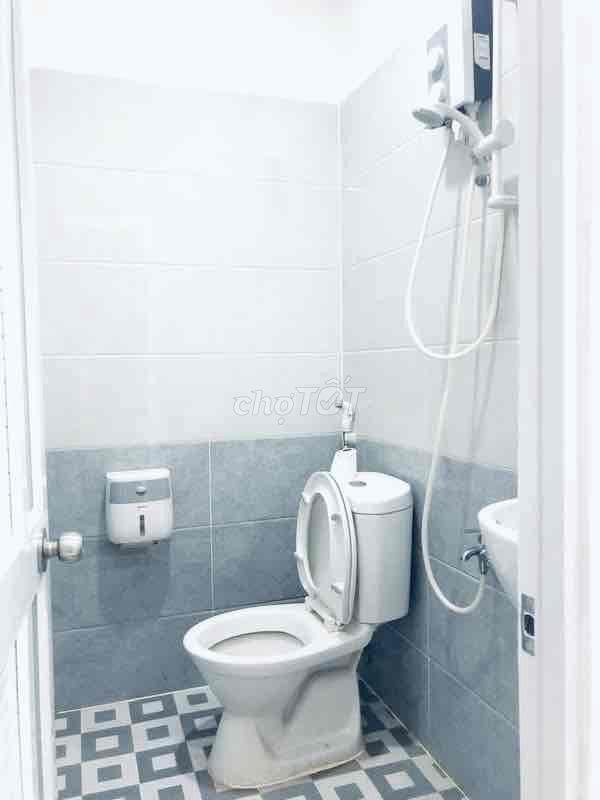 NHÀ MỚI, RỘNG 4x 12m, 1 TRỆT 2 LẦU, 3P. NGỦ & SÂN PHƠI THOÁNG,Ở OK