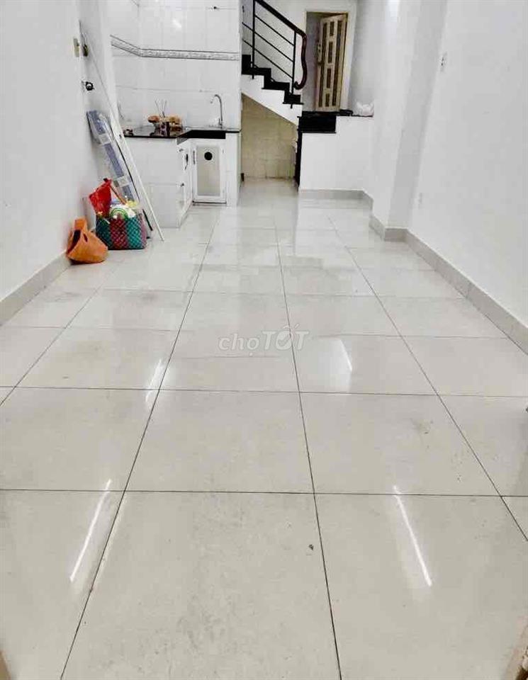 NHÀ Q10, 1 TRỆT 2L 3P. NGỦ gia’ bình dân, ở gd 4-5ng Ok