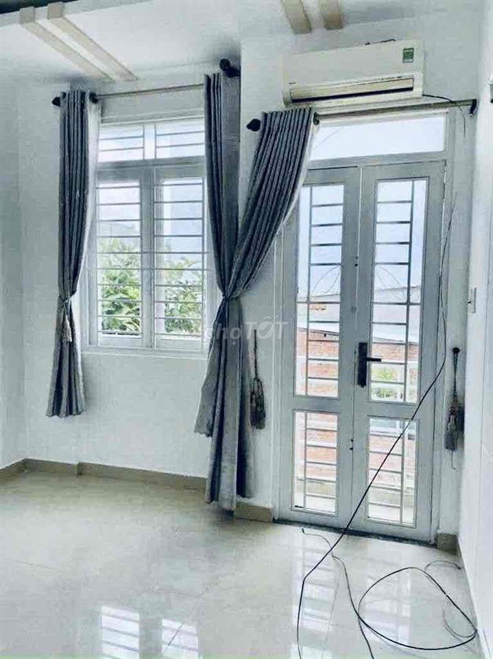 NHÀ MỚI XINH, GẦN THỊ NGHÈ, Q1, 1 TRỆT 1L 2P. NGỦ M.LẠNH ở & đi làm OK