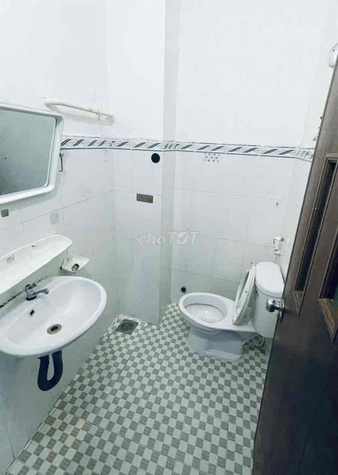 NHÀ RỘNG XINH, giá Bình Dân, DT 36m2, 1 TRỆT 1 LẦU, 1P. NGỦ + P. phụ