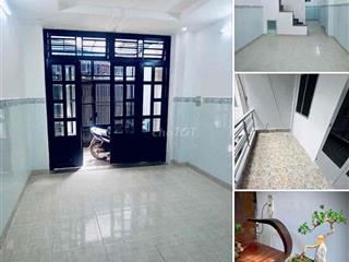 NHÀ RỘNG, giá Bình Dân, 1 TRỆT 1 LẦU, SÂN ĐỂ XE TRỒNG CÂY ở và LV Ok