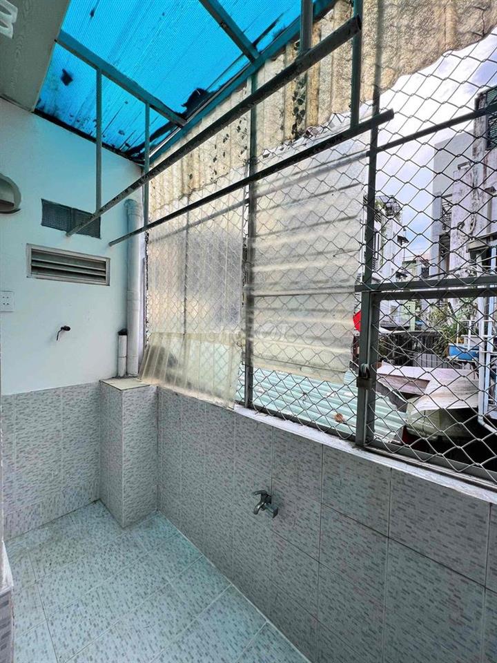 NHÀ FORM RỘNG THOÁNG, CĂN GÓC, sân de xe, 50m2, 1 TRỆT 1 LẦU, 2P. NGỦ