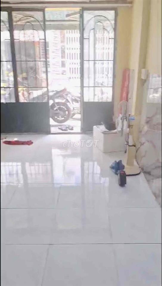 NHÀ VỊ TRÍ ĐẸP XE HƠI , kd OnLine giá bình dân, 1 TRỆT 1 LẦU OK