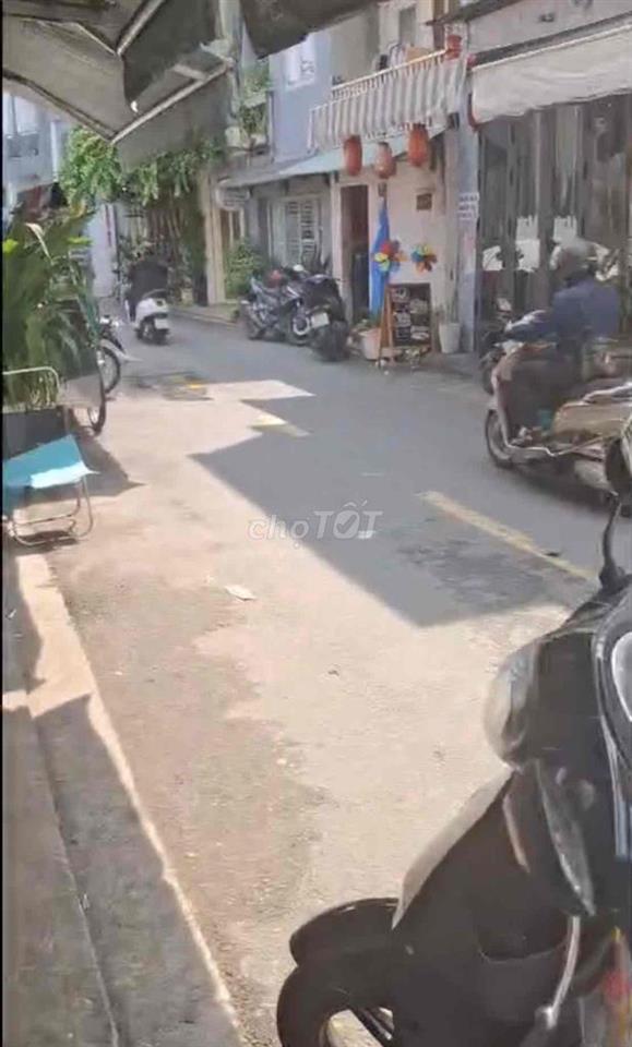 NHÀ VỊ TRÍ ĐẸP XE HƠI , kd OnLine giá bình dân, 1 TRỆT 1 LẦU OK